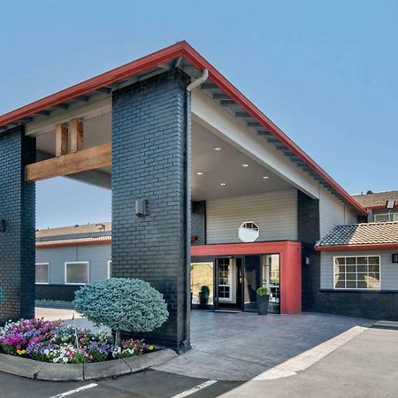 Comfort Inn Columbia Gorge Даллес Экстерьер фото