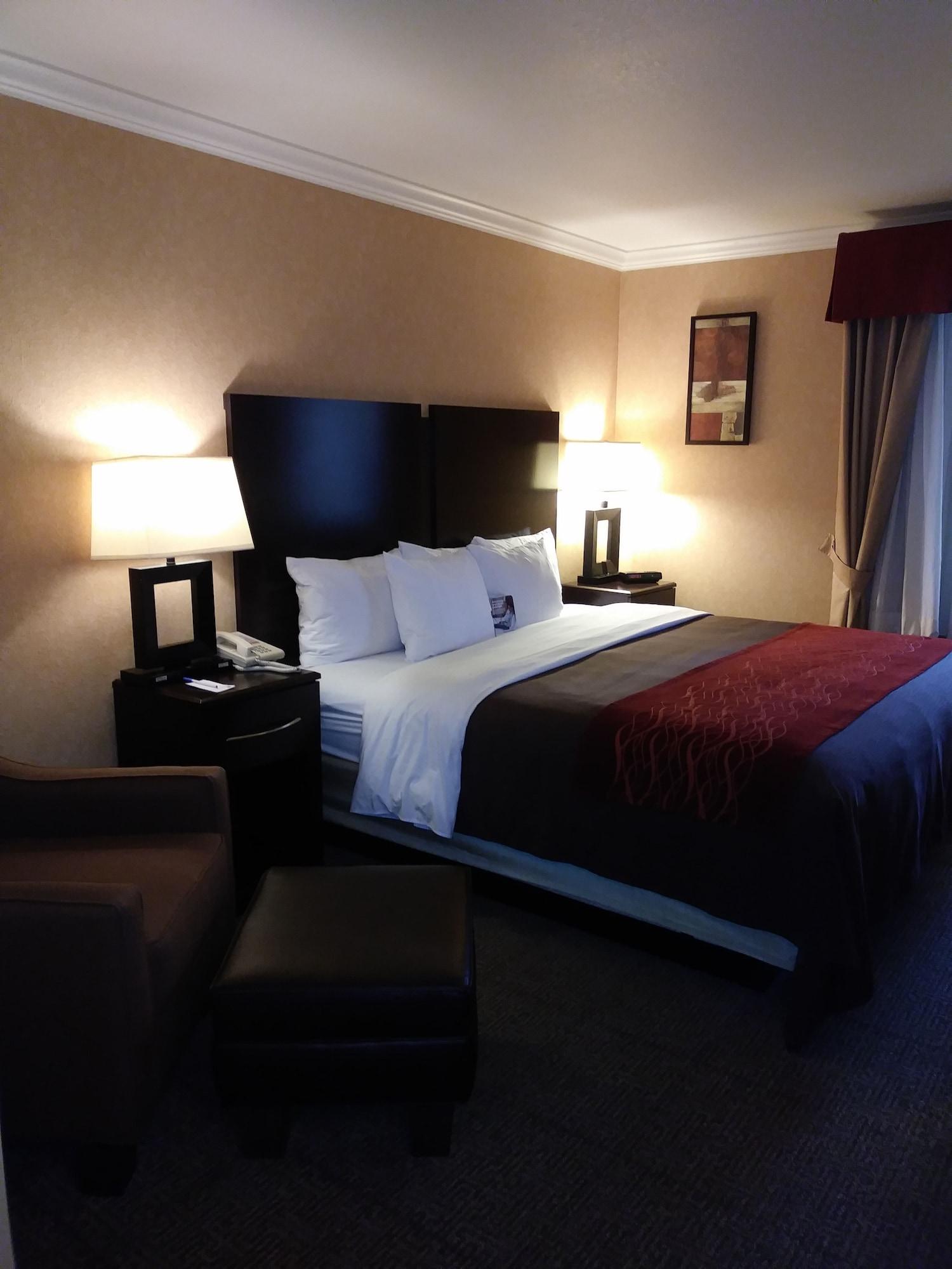 Comfort Inn Columbia Gorge Даллес Экстерьер фото