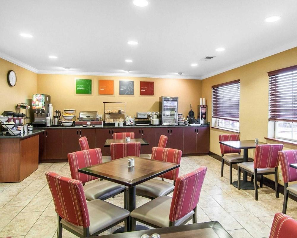 Comfort Inn Columbia Gorge Даллес Экстерьер фото