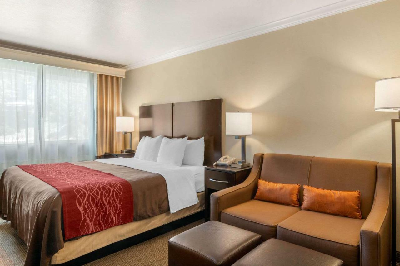 Comfort Inn Columbia Gorge Даллес Экстерьер фото